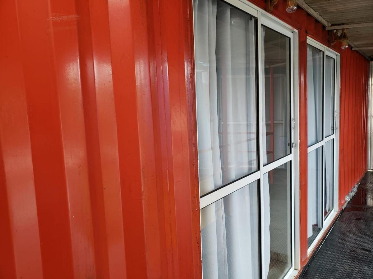 HOSTEL Suítes Containers Parati Exterior foto