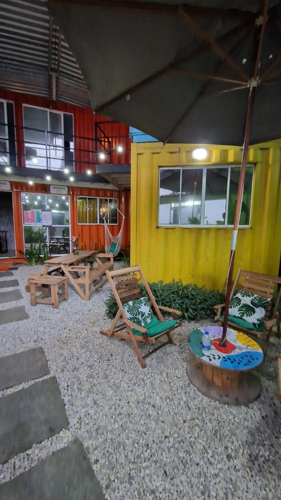 HOSTEL Suítes Containers Parati Exterior foto