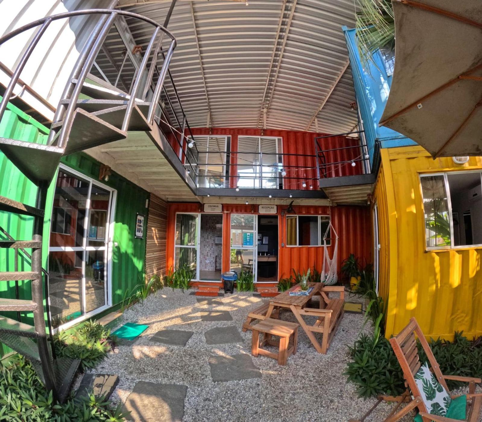 HOSTEL Suítes Containers Parati Exterior foto