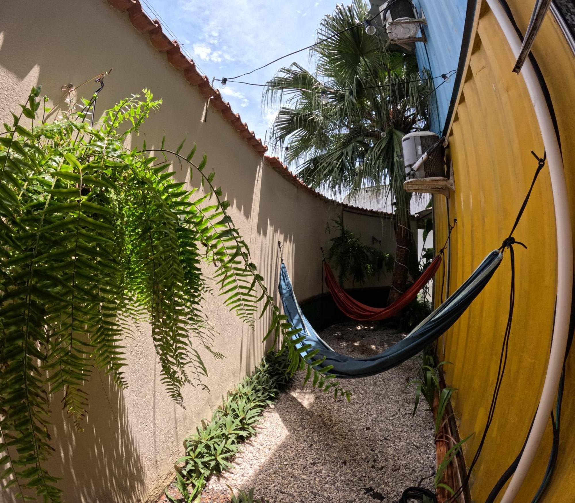 HOSTEL Suítes Containers Parati Exterior foto